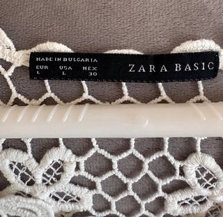 Blusa Zara Encaje Talla L . Manga tres cuartos