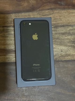 IPHONE 8