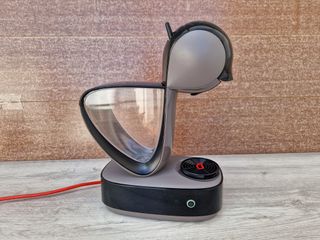 Cafetera Dolce Gusto Negra