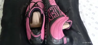 Zapatos Fútbol Bikkembergs Rosa y Negro