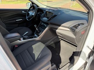 Ford Kuga 2.0 TDCI 120 CV 5 PUERTAS