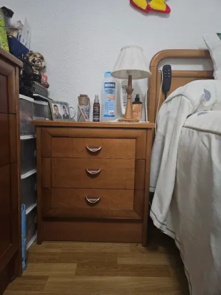 Armario, Escritorio y mesilla de habitación