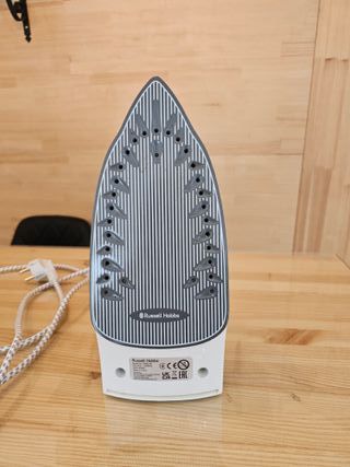 Plancha Russell Hobbs Supreme Steam Pro 2600W