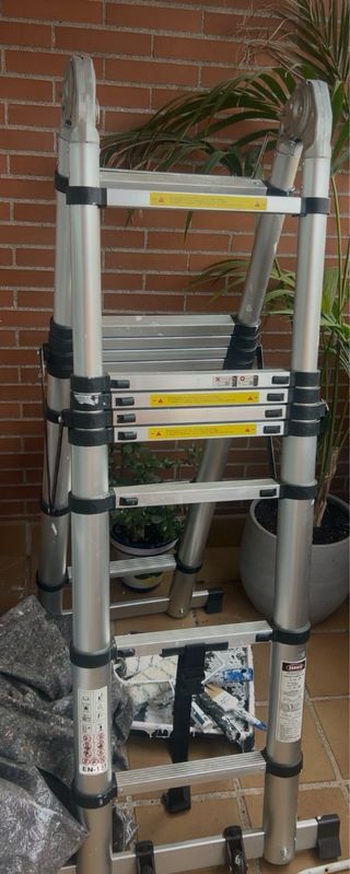 Escalera VEVOR 3,8m Plegable