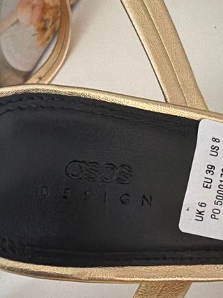 Zapatos de tacón ASOS dorados talla 39