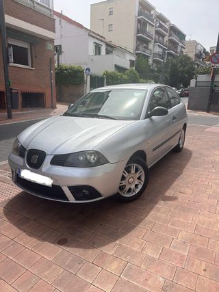 Seat ibiza 1.4 Gasolina del año 2007.