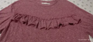 Blusa rosa jaspeada con volantes