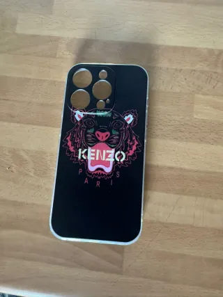 Funda iPhone 15 Pro Kenzo Negra