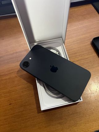 iPhone 16e Preto 256GB