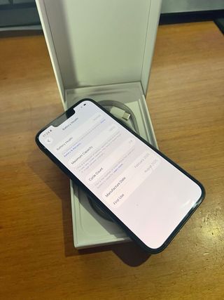 iPhone 16e Preto 256GB