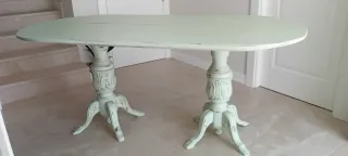 Mesa plegable de madera antigua y 4 sillas