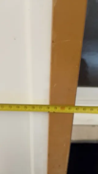 Puerta de seguridad blanca