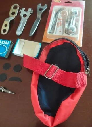 Kit Reparación Bici + Bolsa + Herramientas