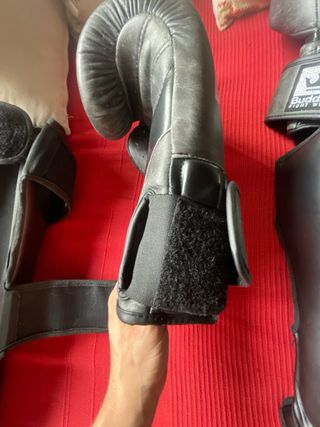 Equipación K1/Muay Thai Buddha sin usar
