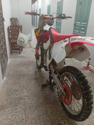 Honda CR 125 Moto Cross