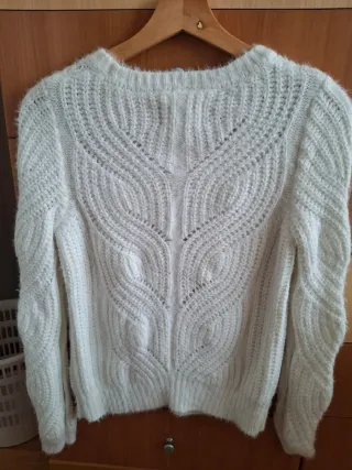 2 Jersey punto  color crudo y 1 bordado  con flor