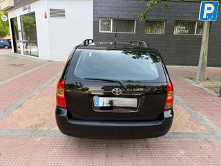 Toyota Corolla 1.4 D-4D 90cv Automatico