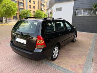Toyota Corolla 1.4 D-4D 90cv Automatico