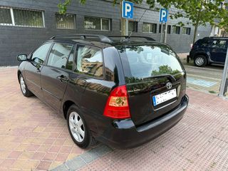 Toyota Corolla 1.4 D-4D 90cv Automatico
