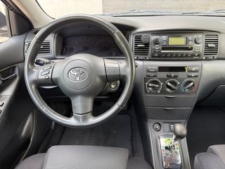 Toyota Corolla 1.4 D-4D 90cv Automatico