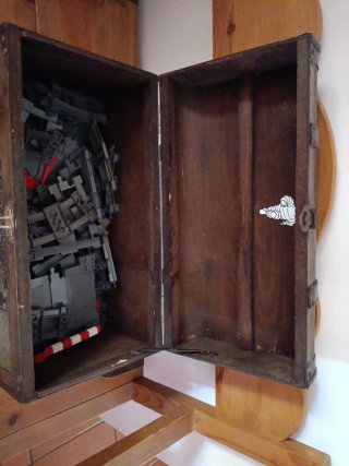 Baule con binari e scambi Lego Duplo trenino