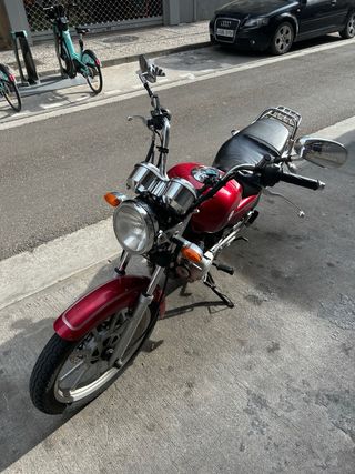 Yamaha YBR Custom Roja 2016
