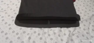 Blusa Mango combinada negra y roja