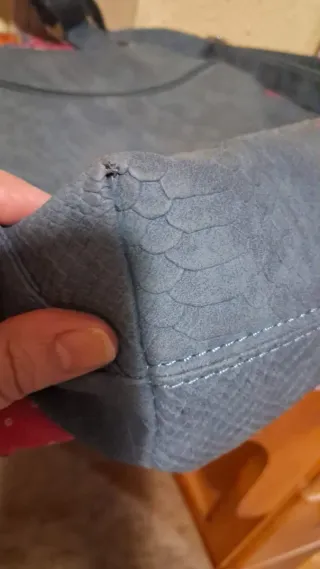 Mochila Misako Gris Serpiente