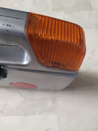 Linterna multiusos con luz de emergencia