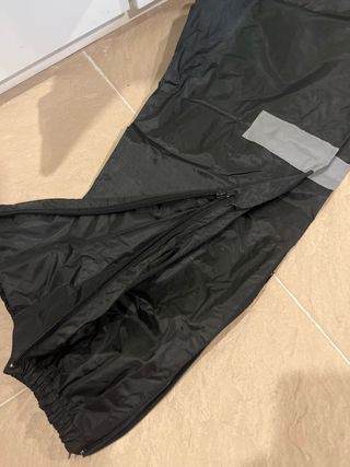 TRAJE DE AGUA PARA MOTO ACERBIS CON LUZ