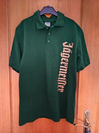 Polo y Riñonera Jägermeister Verde Naranja