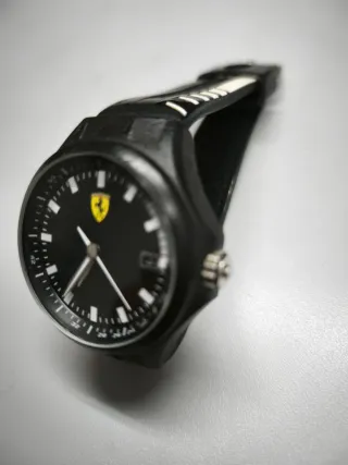 Reloj Ferrari Negro y Plateado