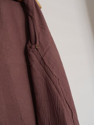 Kimono sin mangas marrón rosado