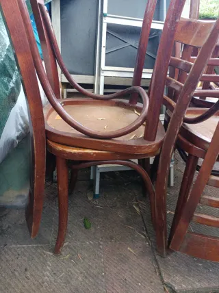 6 Cadires fusta - Sillas madera (35 unitats)