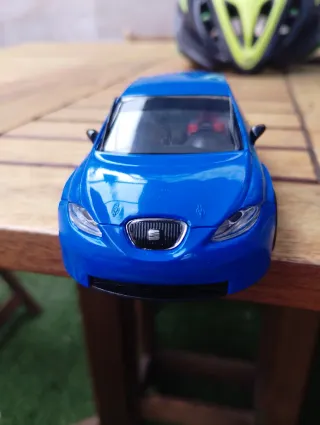 Scalextric Seat Leon Azul