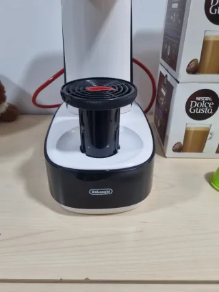 Cafetera Dolce Gusto DeLonghi