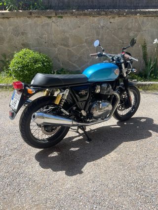 Royal Enfield Interceptor 650 Azul