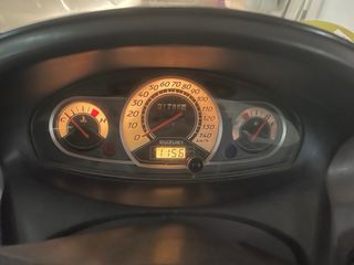 Suzuki Burgman 125 Gris