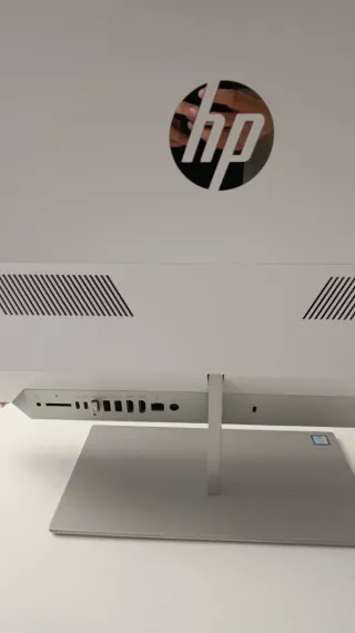 Computer HP All-in-One 24-xa0xxx Argento