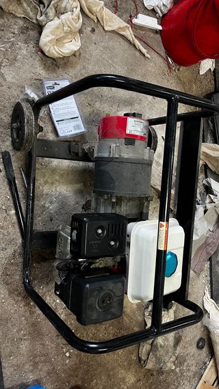 Generador Powermate EM2800 AVR