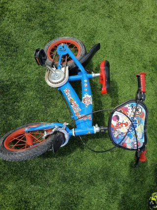 Monopatín 3 ruedas y bici