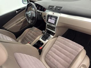 Volkswagen Passat Variant 2.0 TDI 140 DSG Highline