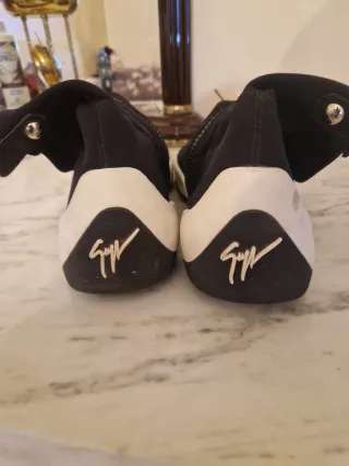 Stivaletti Giuseppe Zanotti neri