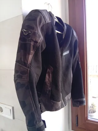 Chaqueta Moto Macna Negra y Gris