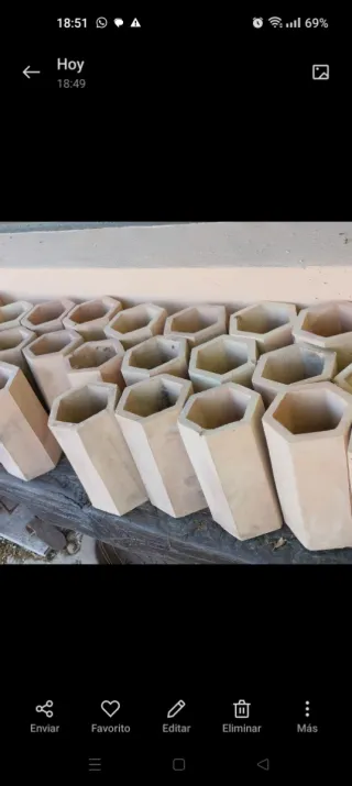 47 Botelleros de Terracota Hexagonales