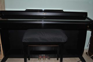 Piano en perfectas condiciones.