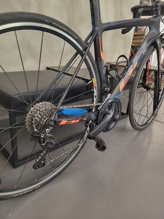 Bicicleta de carretera BH Aero