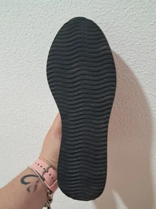 Sneakers Piel Azul Marino Detalles Dorados Talla41