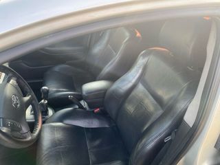 Toyota Avensis 2004