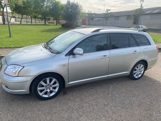 Toyota Avensis 2004